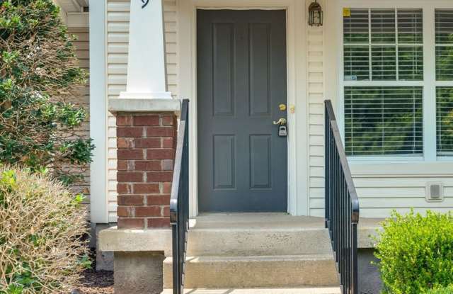 Renovated Townhome in Convenient Nashville Location Gallery 4