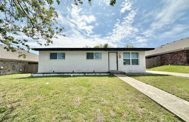 Viewable April 2nd! photos photos