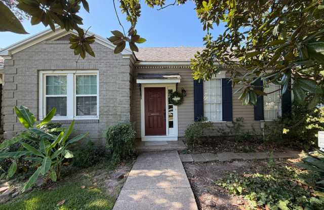 Two Story 2 bedroom, 2 bathroom home in South Highland photos photos Two Story 2 bedroom, 2 bathroom home in South Highland photos photos