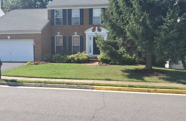 13040 GORHAM WAY - 13040 Gorham Way, Lake Ridge, VA 22192