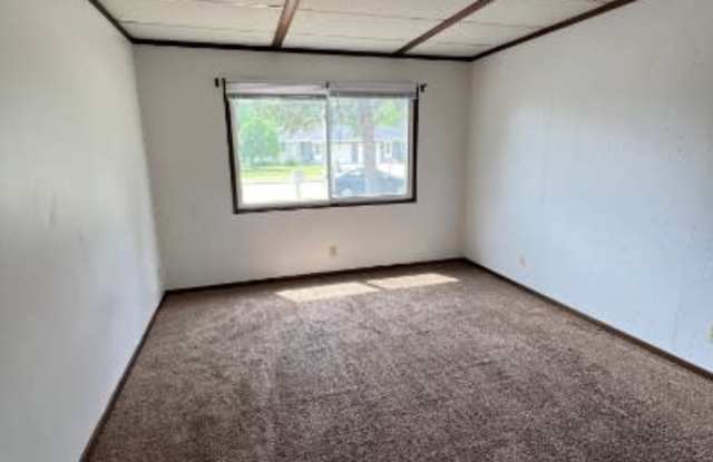 1382 Maricopa Dr - 2 Gallery 1