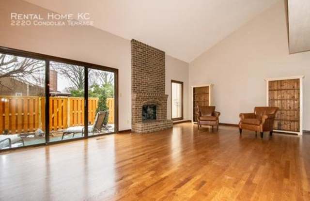 2220 Condolea Terrace Gallery 4