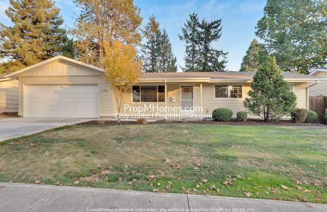 Walking Distance To Nike - Updated Three Bedroom Single Level! photos photos