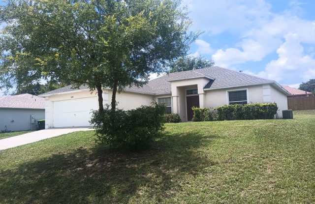 4 Bedroom 2 Bathroom Home photos photos