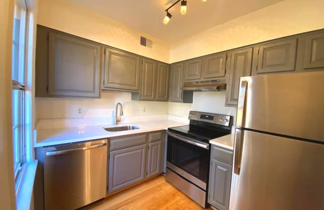 2605 ARLINGTON BLVD #44 / 102 - 2605 Arlington Blvd, Arlington, VA 22201