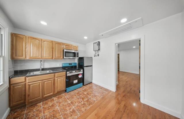 14 Yankee Place photos photos