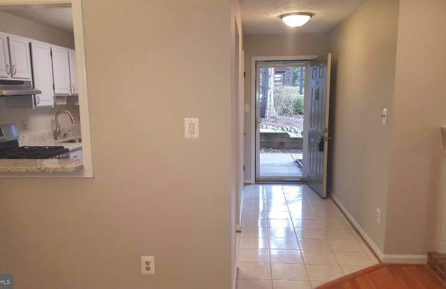 10180 OAKTON TERRACE ROAD Gallery 4
