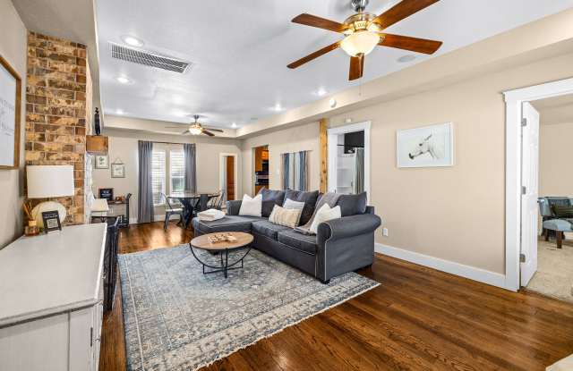 521 West Chestnut Street photos photos