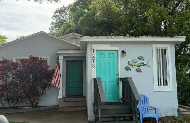 Charming 2BR Duplex in Gulfport photos photos