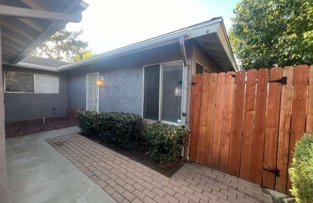 Newly remodeled duplex! - 9145 Audrey Avenue, Riverside, CA 92503