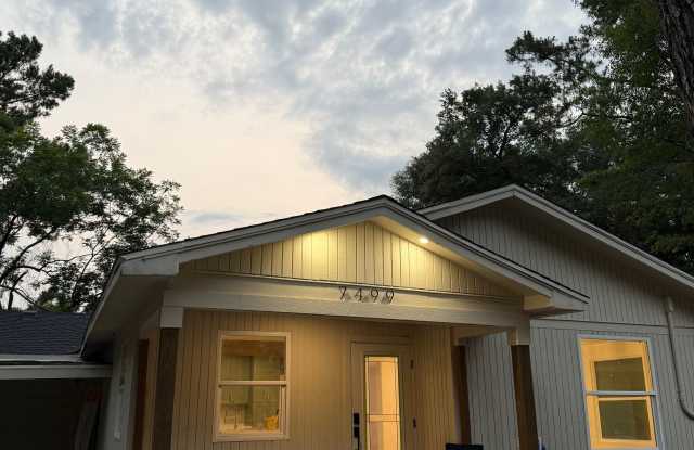 7499 Pinehill Rd photos photos