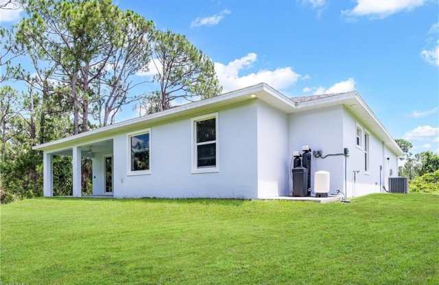 578 Woodview Dr Gallery 4