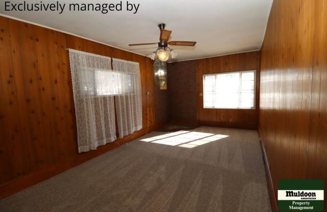 Main Level Living, Close to Ft Carson. 1 pet large or small dog ok photos photos