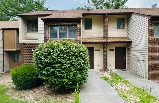 4 Bedroom 2.5 Bath Townhouse photos photos