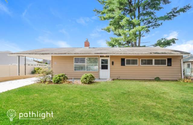 29 Tall Pine Lane - 29 Tall Pine Lane, Levittown, PA 19054