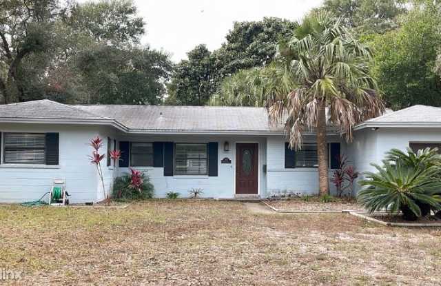 105 SE Waynel Circle - 105 Waynel Circle Southeast, Fort Walton Beach, FL 32548