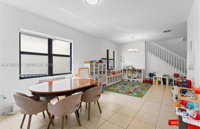19244 NE 9th Pl Gallery 3