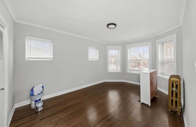 3758 N Troy photos photos