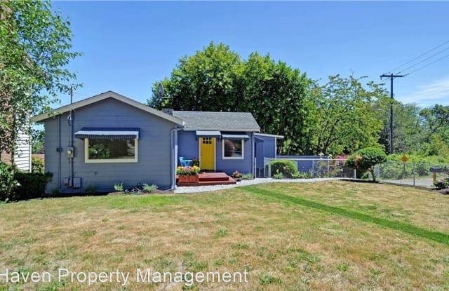 3304 SW Admiral Way - 3304 Southwest Admiral Way, Seattle, WA 98126