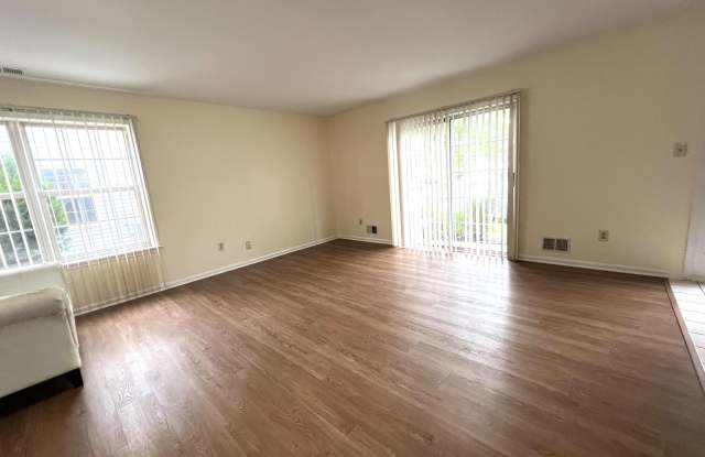 757 Banyan Court Gallery 2