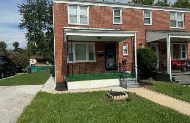 3902 Emmart Ave photos photos
