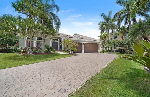 6713 NW 127th Ter photos photos