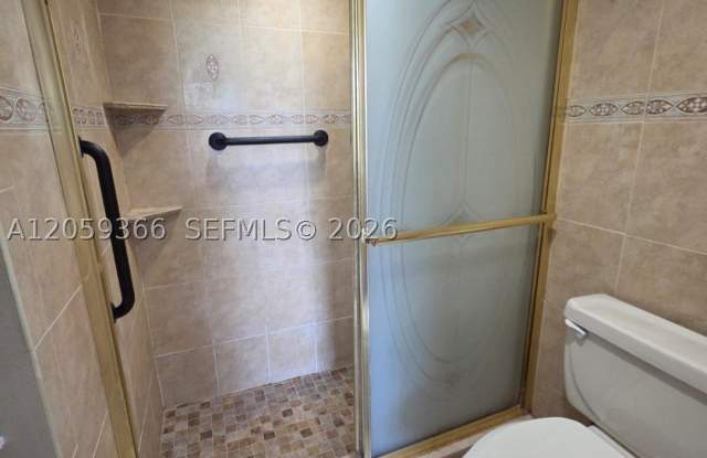 3750 Inverrary Dr Gallery 3
