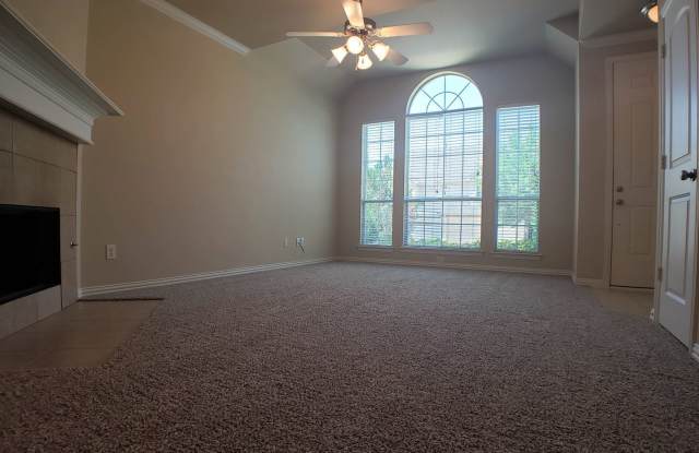 1052 ALYSSA LANE Gallery 4