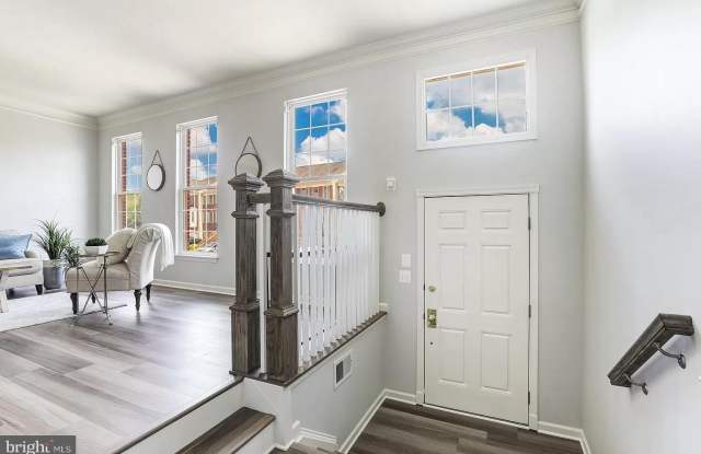 22523 AIRMONT WOODS TERRACE Gallery 2