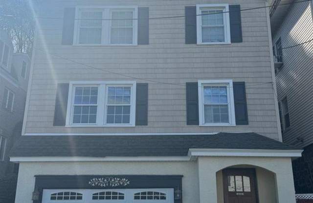 600 Undercliff Avenue photos photos