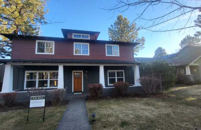 SE Bend 3 bed 2.5 bath Plus BONUS-Fenced photos photos