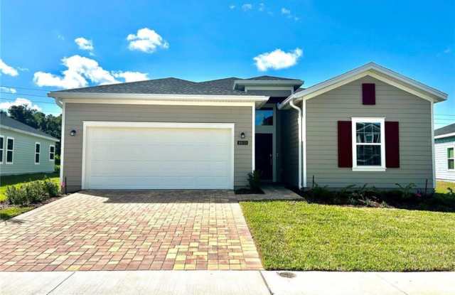 4425 Nw 14th Lp - 4425 Northwest 14th Loop, Ocala, FL 34482
