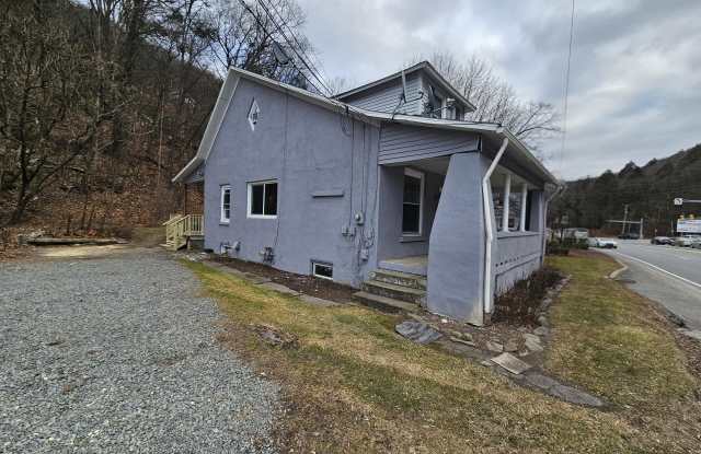 683 Memorial Highway photos photos