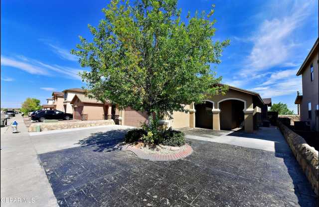12569 Wolf Berry Drive Gallery 1