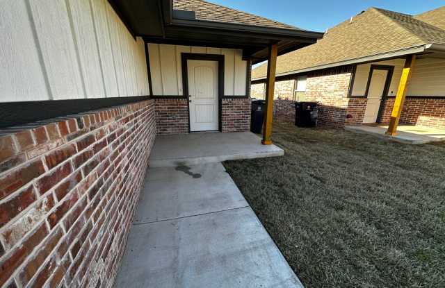 3Bed 2Bath 2Car Garage In Piedmont Schools!! Gallery 3
