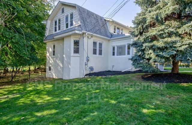 14 Winding Way Gallery 3