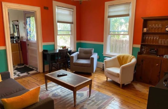 23 Sacramento Pl. - 23 Sacramento Place, Cambridge, MA 02138