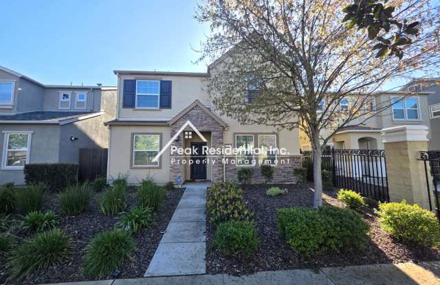 Spacious 4bd/2ba House - Gated Community photos photos