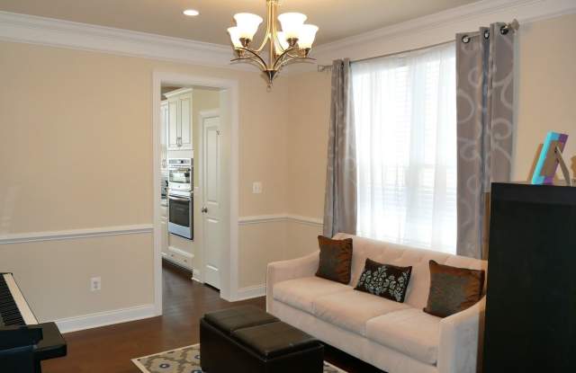 5517 Blackburns Ford Ct Gallery 4
