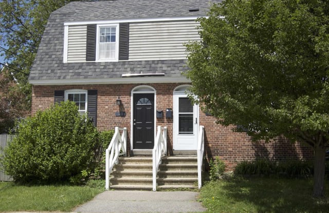 50 Raleigh Way - 50 Raleigh Way, Portsmouth, NH 03801
