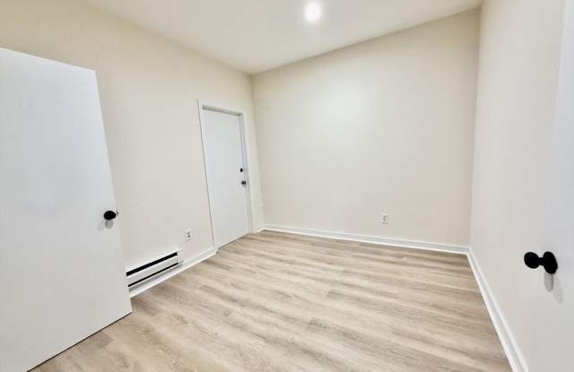452 Park Gallery 4
