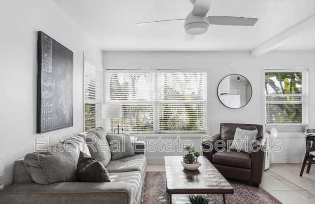 2606 Juan Street photos photos