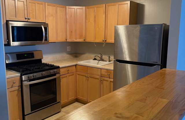 5405 Houghton Place - 2 photos photos