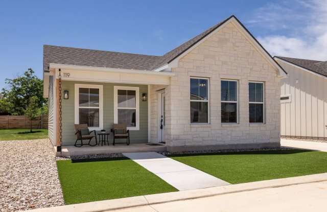 Modern 1 Bed / 1.5 Bath with Open Living Area & Private Bath Gallery 1