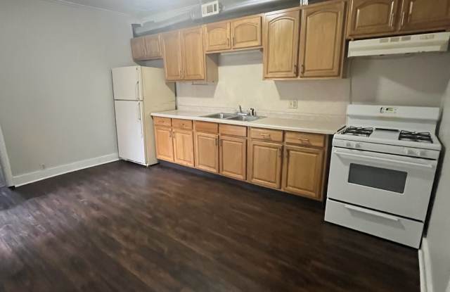 305 East Grove Street - 1 photos photos 305 East Grove Street - 1 photos photos