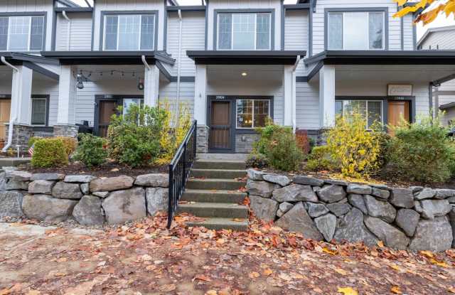 Gorgeous 2br/2ba Townhome in Desirable Wilsonville Location! Oversized Tandem Garage! photos photos