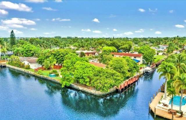 2650 Scott St photos photos