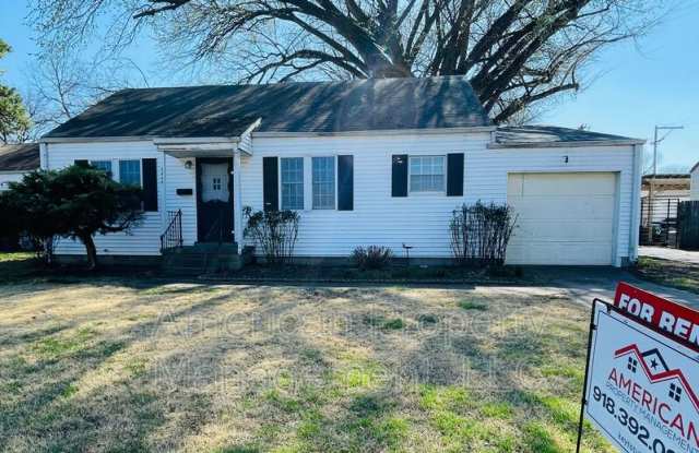 P2-1Q- 2808 E. 1st Pl. photos photos