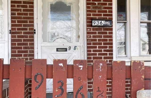 936 1/2 N 6th Street photos photos