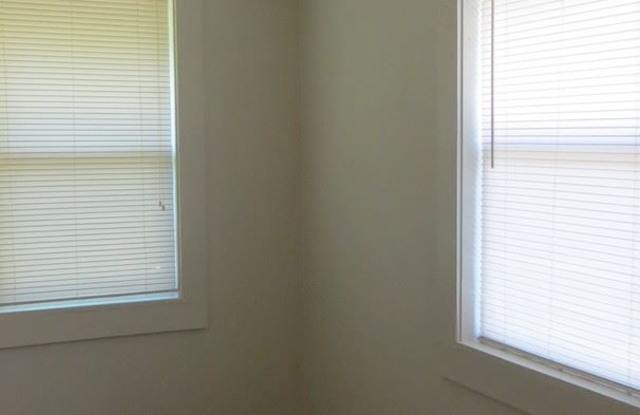 723 McKenzie Gallery 2